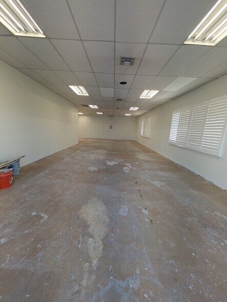 Primary Photo Of 10100-10144 Lower Sacramento Rd, Stockton Storefront For Lease