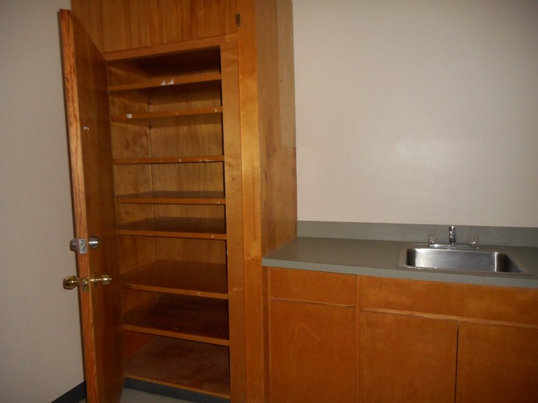 More Photos Of 864 Central Blvd, Brownsville Medical For Sale
