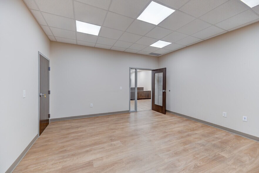 More Photos Of 1033 Alliance Park Dr, Bloomsburg Office For Lease