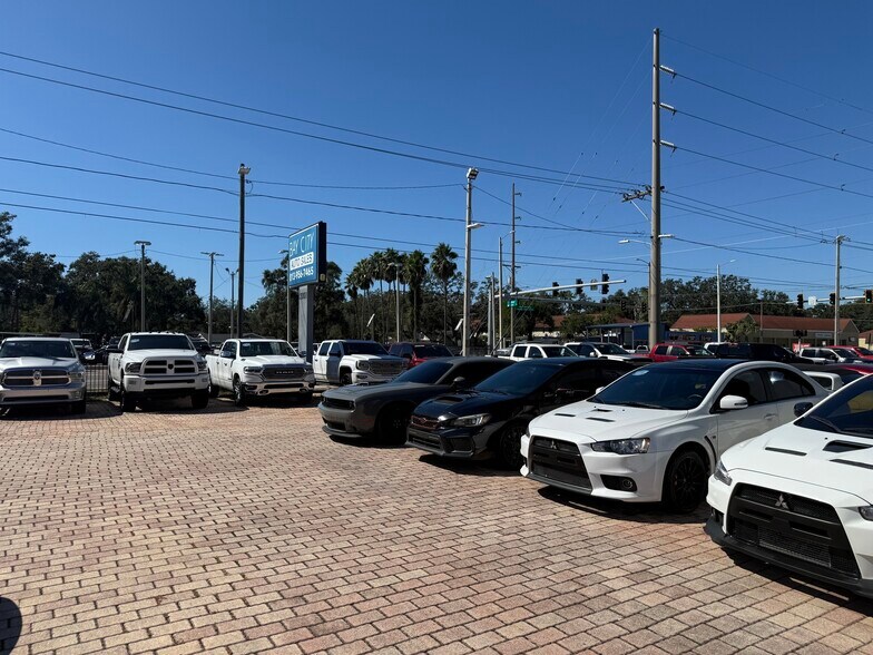 More Photos Of 13001 N Florida Ave, Tampa General Retail For Lease