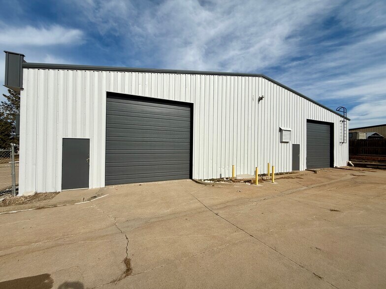 Primary Photo Of 508 Olathe St, Aurora Warehouse For Lease