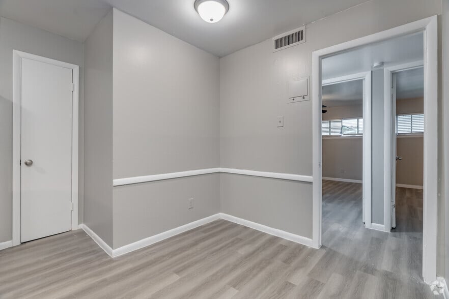 More Photos Of 3299 S Polk St, Dallas Apartments For Sale