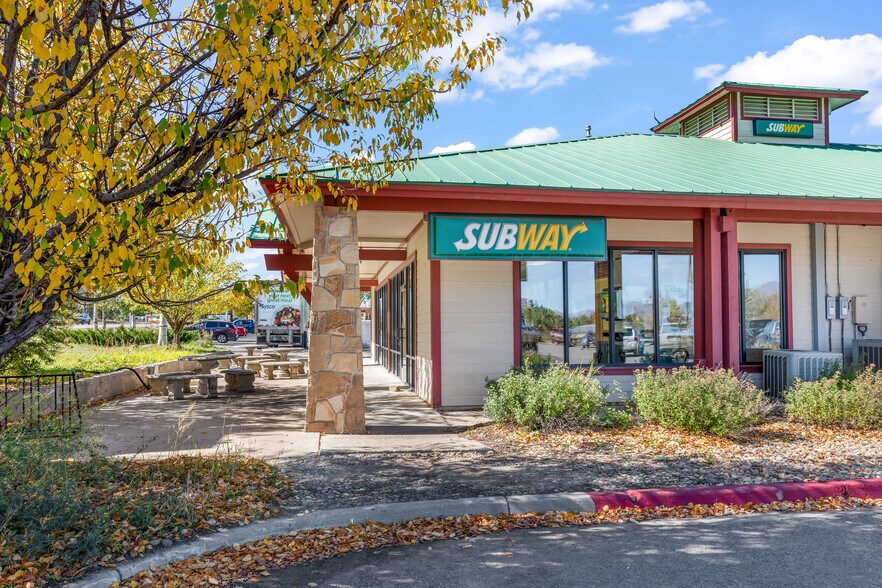 More Photos Of 140 Country Center Dr, Pagosa Springs Storefront For Sale