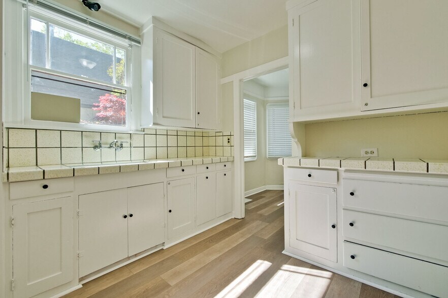 More Photos Of 1044 Lincoln Ave, San Jose Medical For Sale