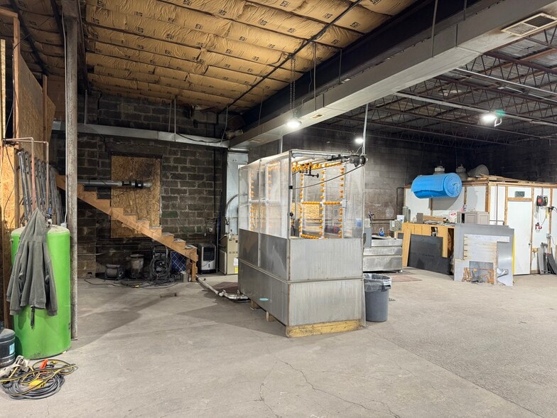 More Photos Of 305 Central Ave, Wiggins Auto Salvage Facility For Sale