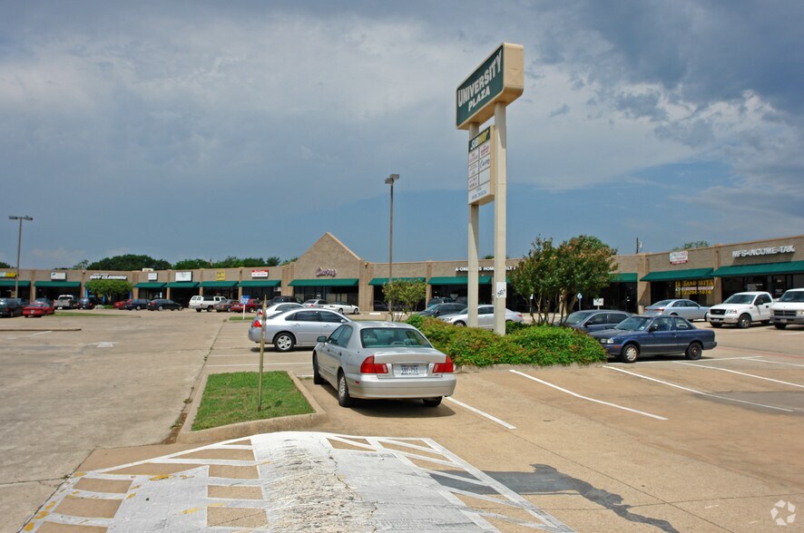 107 N Cedar Ridge Dr, Duncanville, TX 75116 For Lease