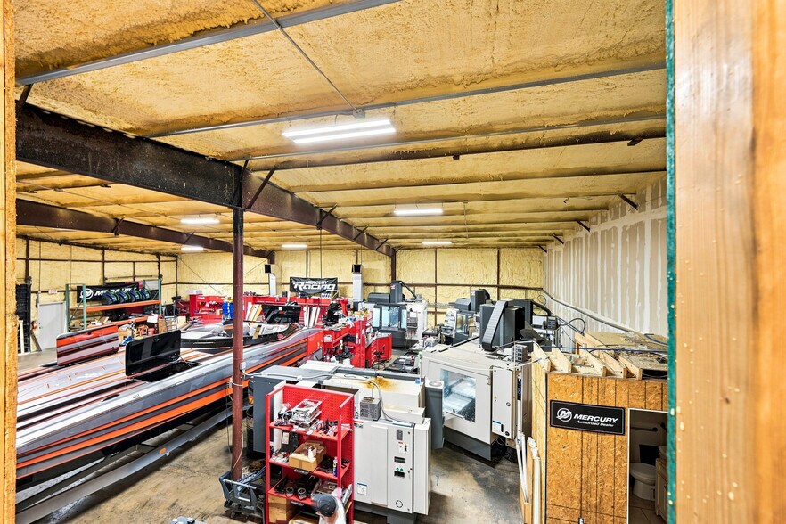 More Photos Of 3535 Dora St, Fort Myers Industrial For Sale