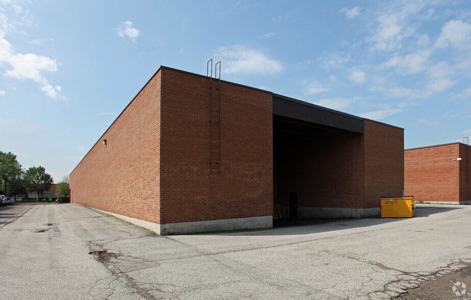 More Photos Of 70 Shields Ct, Markham Warehouse For Lease
