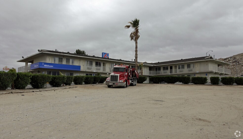 More Photos Of 16901 Stoddard Wells Rd, Victorville Hotel For Sale