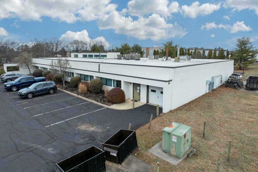 More Photos Of 220 Stahl Rd, Harleysville Research And Development For Sale