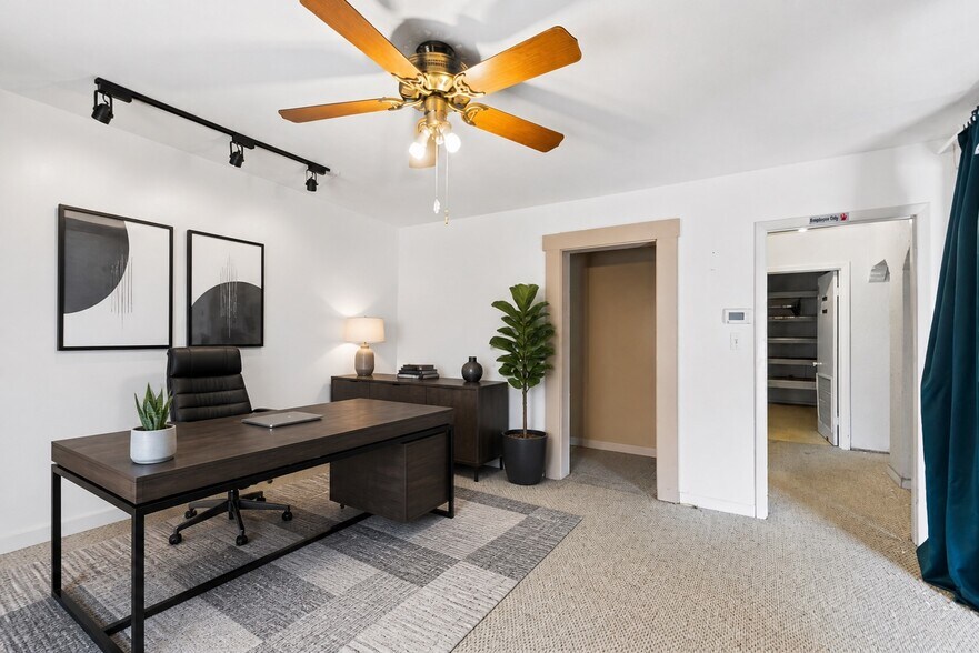 More Photos Of 5034 N Nebraska Ave, Tampa Freestanding For Sale