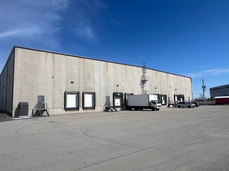 More Photos Of 832 Burton Rd, Ottawa Warehouse For Lease