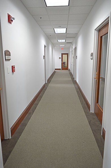 More Photos Of 127 S First St, Geneva Office Residential For Lease