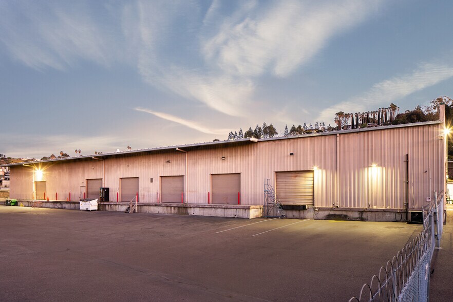 More Photos Of 4694-4698 Alvarado Canyon Rd, San Diego Unknown For Lease