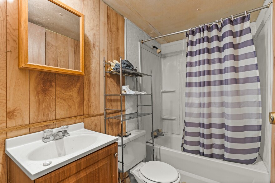 More Photos Of , Splendora Specialty For Sale