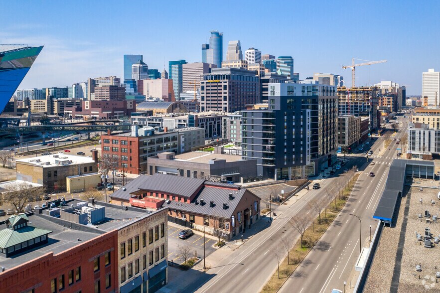 More Photos Of 903 Washington Ave S, Minneapolis Freestanding For Lease