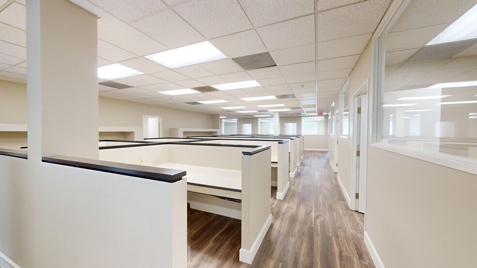 More Photos Of 1415 W Magnolia Blvd, Burbank Office Residential For Lease