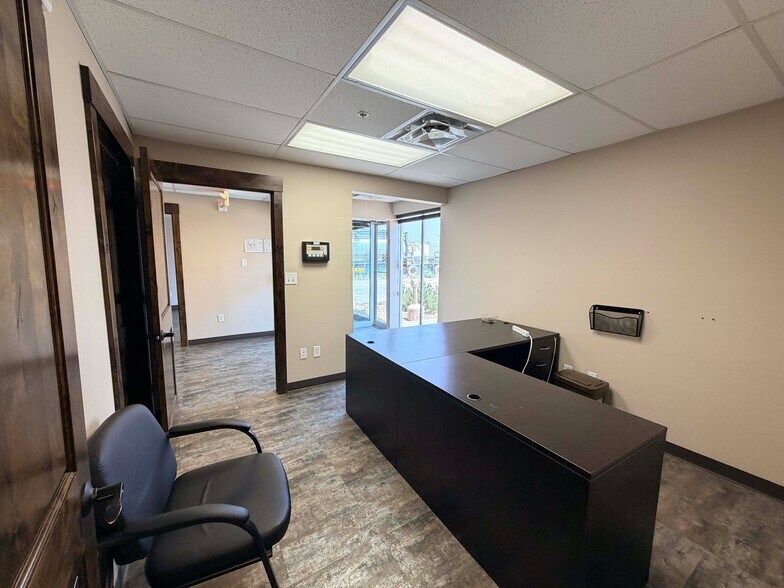 More Photos Of 1088 N Robertson Rd, Casper Flex For Sale