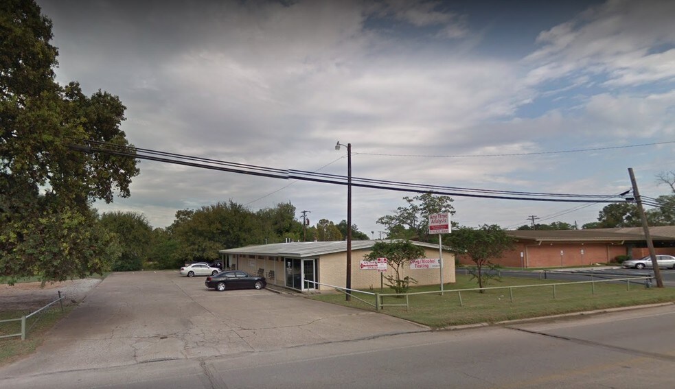 Primary Photo Of 1507 S College Ave, Bryan Medical For Sale