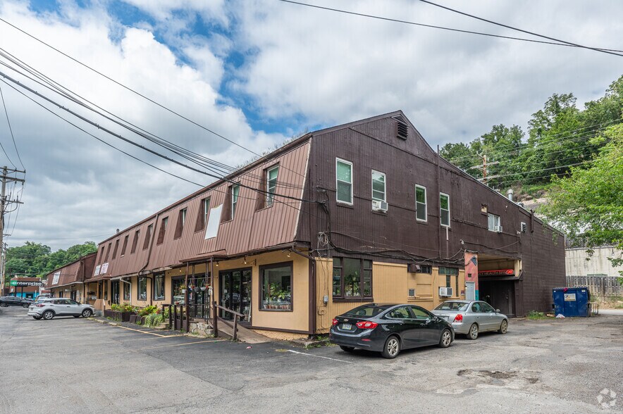 More Photos Of 2544-2546 Library Rd, Pittsburgh Storefront Retail Office For Sale