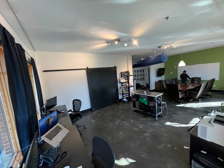 More Photos Of 319 Atlanta St, Marietta Office For Sale