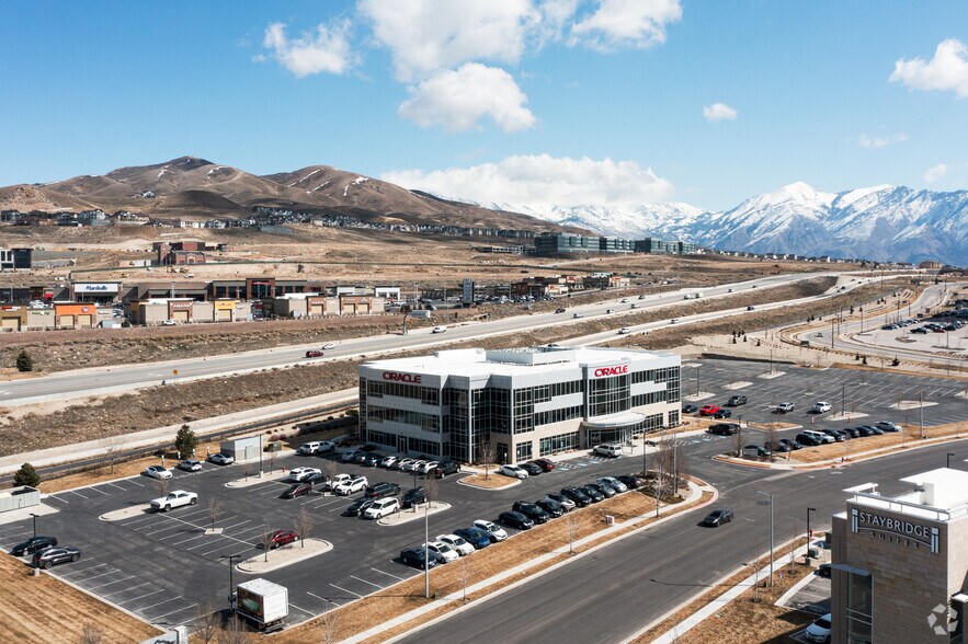 More Photos Of 3450 N Triumph Blvd, Lehi Coworking Space