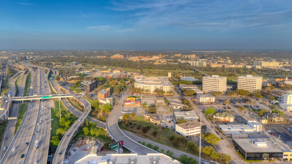 More Photos Of 1412 Ballinger St, Fort Worth Land For Sale
