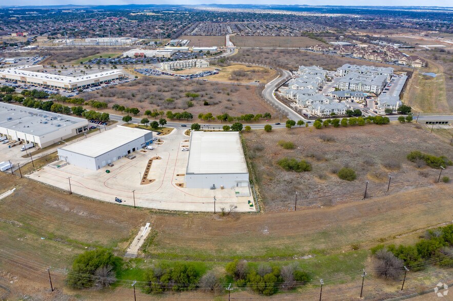 More Photos Of 515 Richland Hills Dr, San Antonio Warehouse For Lease
