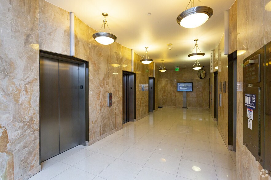 More Photos Of 3325 Wilshire Blvd, Los Angeles Office For Lease