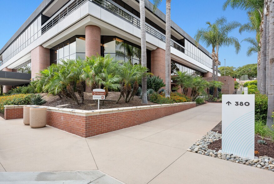 More Photos Of 380 Stevens Ave, Solana Beach Office For Lease