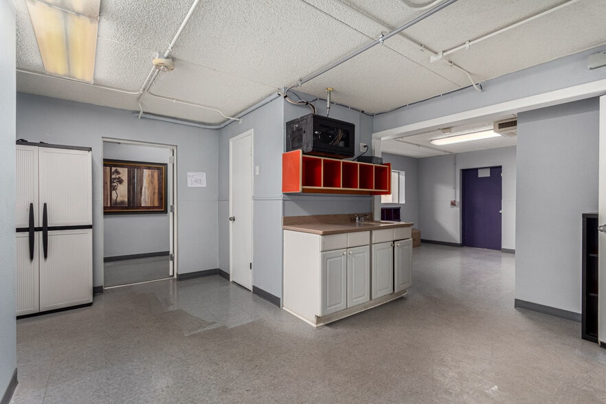 More Photos Of 5827 N 35th Ave, Phoenix Schools For Sale