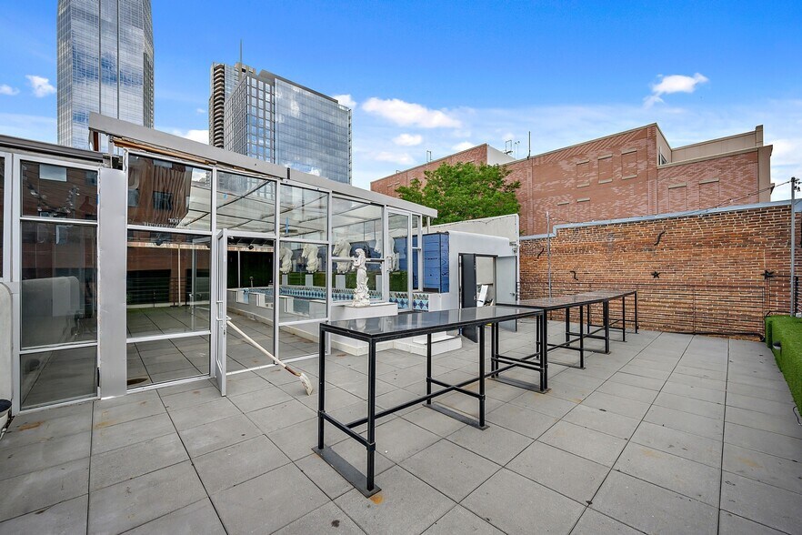 More Photos Of 1448 Market St, Denver Restaurant For Lease