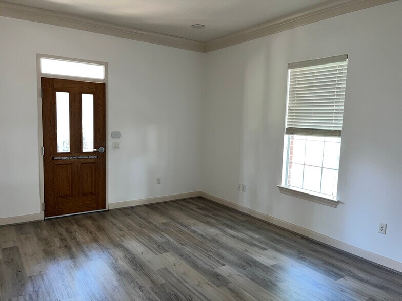 More Photos Of 4501 Cartwright Rd, Missouri City Medical For Lease