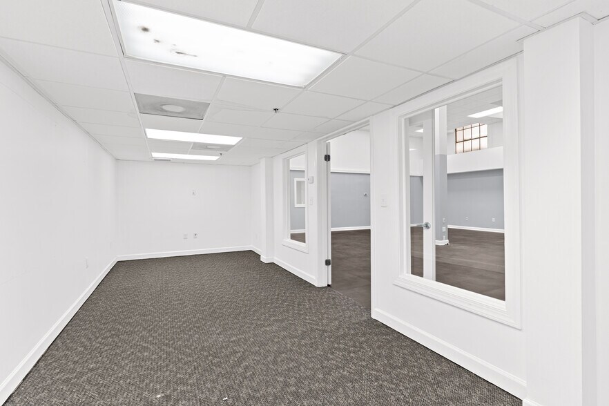 More Photos Of 1121 E Twiggs St, Tampa Office For Sale