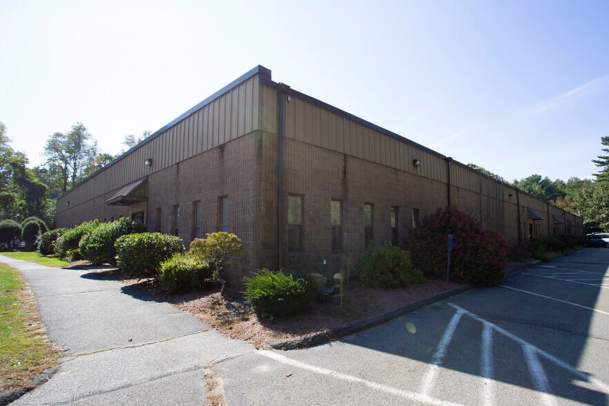 More Photos Of 100 Domino Dr, Concord Flex For Lease
