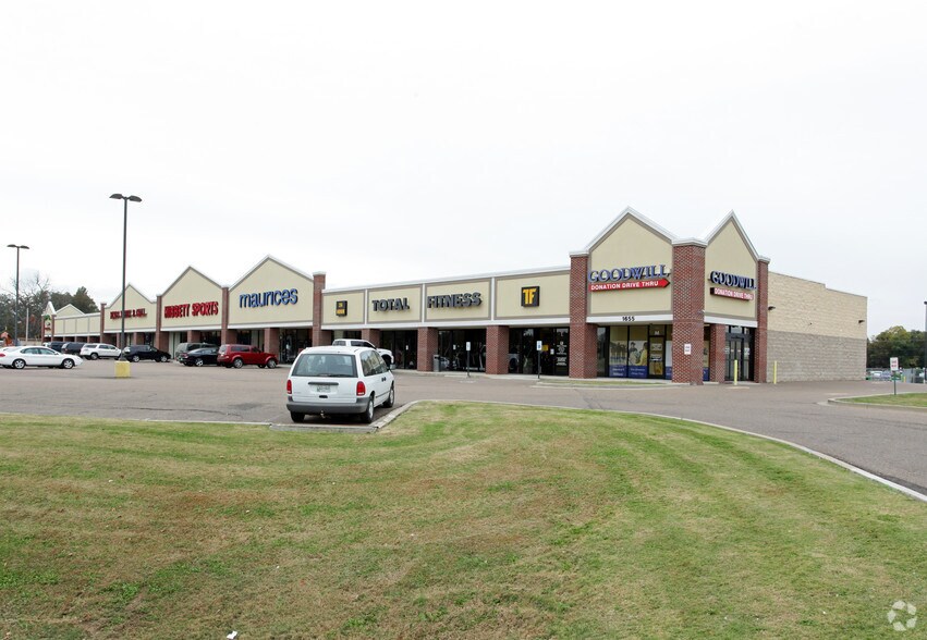 More Photos Of 1655 Highway 51 S, Covington Unknown For Lease