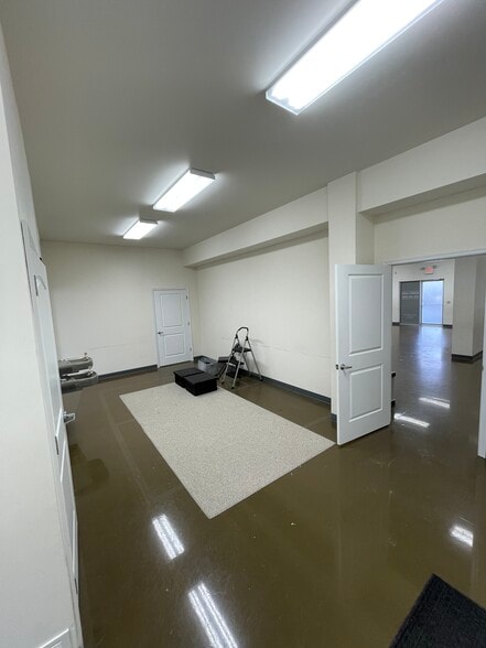 More Photos Of 292-296 W Ridge Pike, Royersford Office For Lease