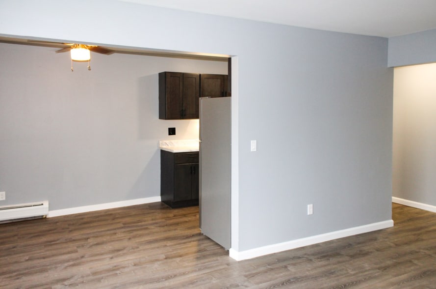 More Photos Of 21516 Dequindre Rd, Warren Apartments For Sale