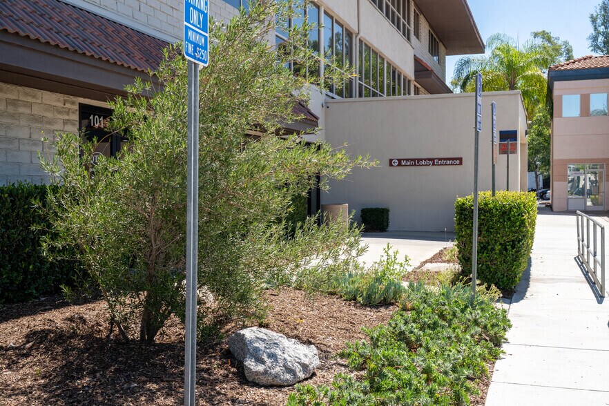 More Photos Of 1818 N Orange Grove Ave, Pomona Medical For Lease