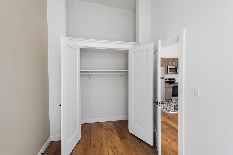 More Photos Of 1935 Spruce St, Philadelphia Apartments For Sale