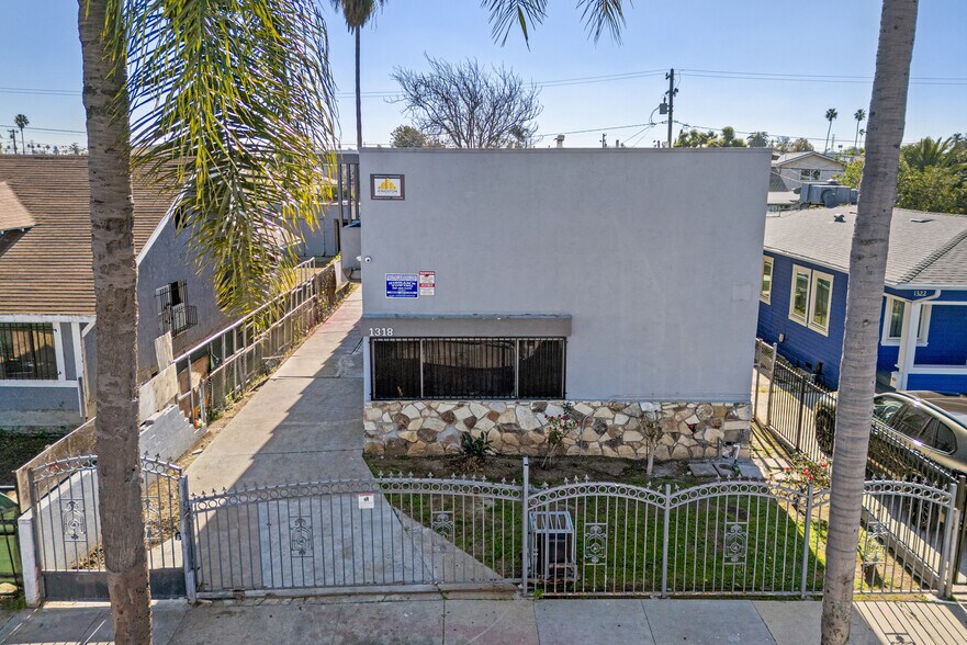 More Photos Of 1318 W 90th St, Los Angeles Apartments For Sale