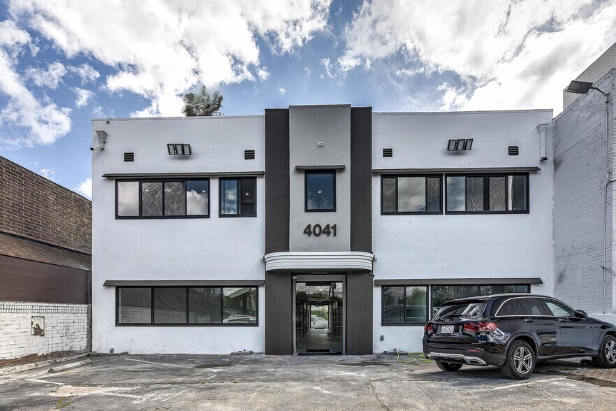 More Photos Of 4041 Wilshire Blvd, Los Angeles Office For Lease