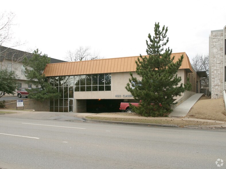 More Photos Of 4323 N Classen Blvd, Oklahoma City Office For Sale