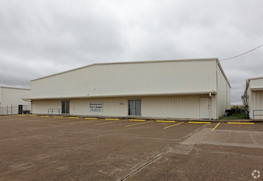 Primary Photo Of 10676 W Us-80, Forney Warehouse For Lease