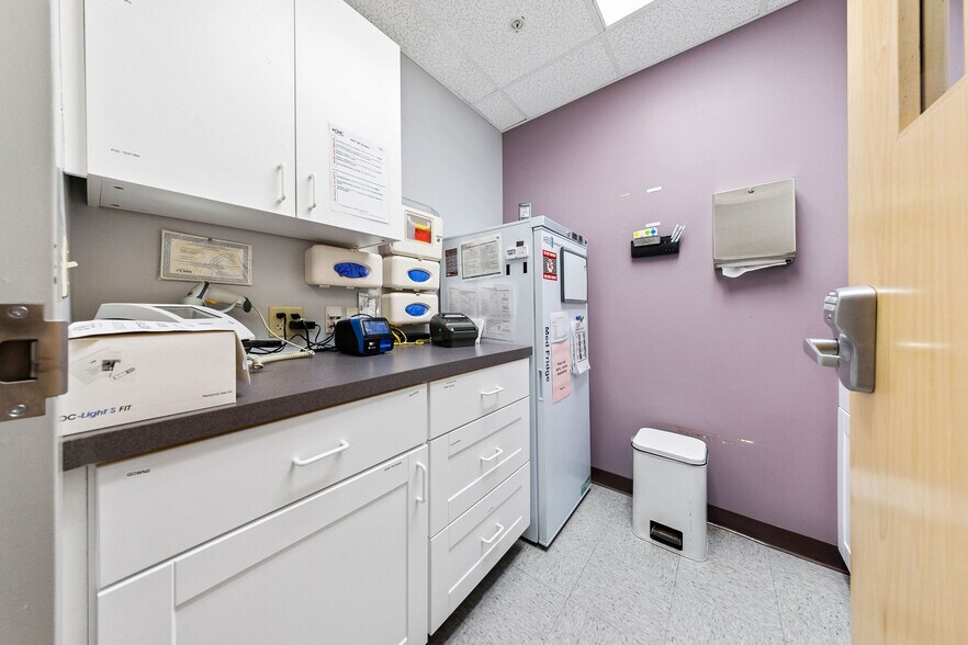 More Photos Of 11 Kimball Dr, Hooksett Storefront Retail Office For Sale