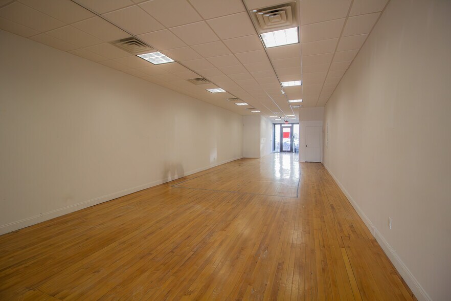 More Photos Of 174 Glen St, Glens Falls Office For Sale