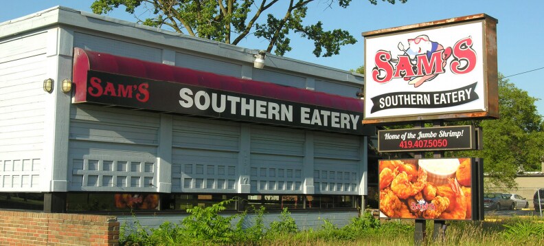 Primary Photo Of 1917 W Alexis Rd, Toledo Restaurant For Sale