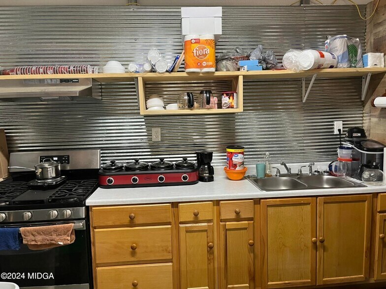 More Photos Of 381 Elam Rd, Gordon Lodge Meeting Hall For Sale