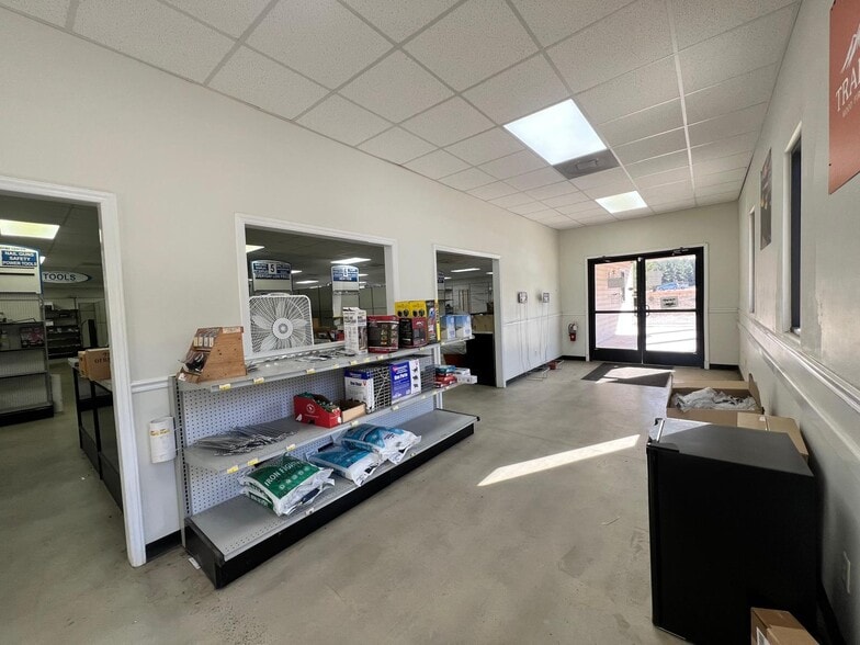 More Photos Of 1314 N Van L Mungo Blvd, Pageland Storefront Retail Office For Sale