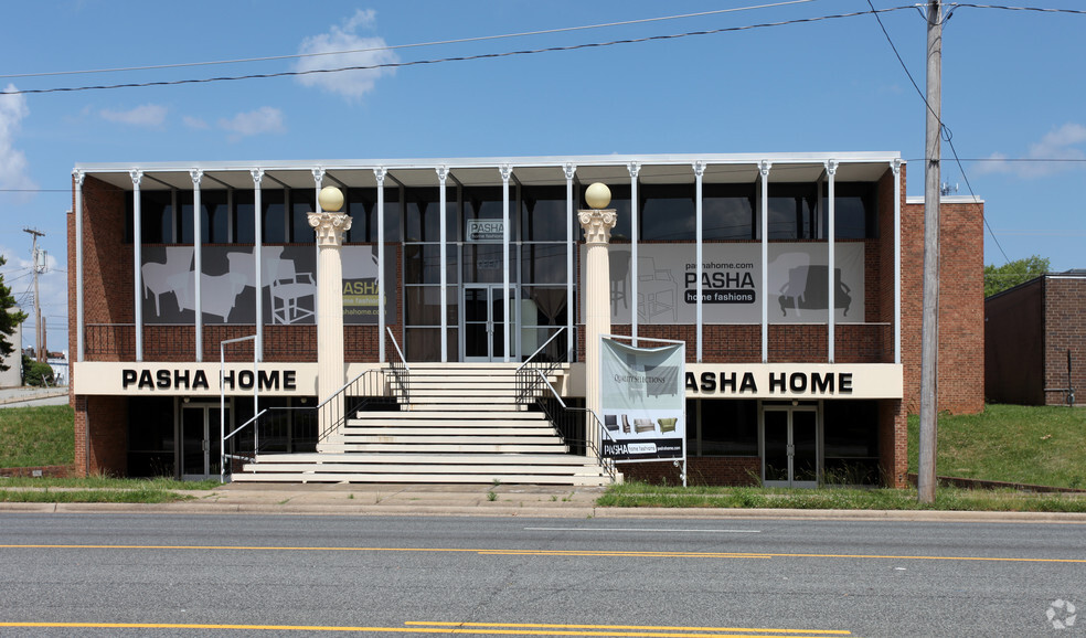 Primary Photo Of 443 S Main St, High Point Freestanding For Sale